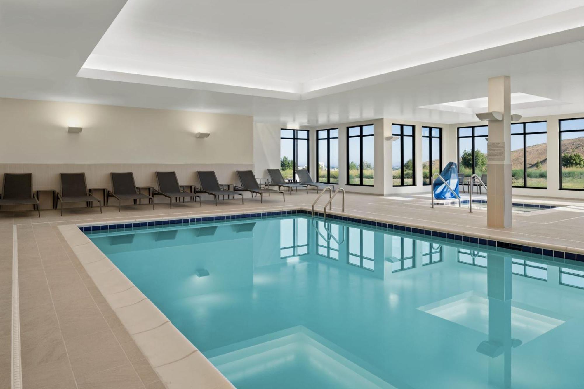 Hotel Courtyard By Marriott Pocatello Exterior foto